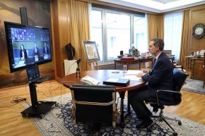 Geen foto meer van vader Juan Carlos op de werkkamer van Felipe