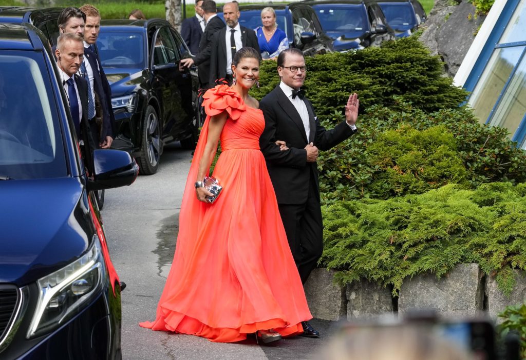 Princess Märtha Louise And Durek Verrett Get Married In Geiranger