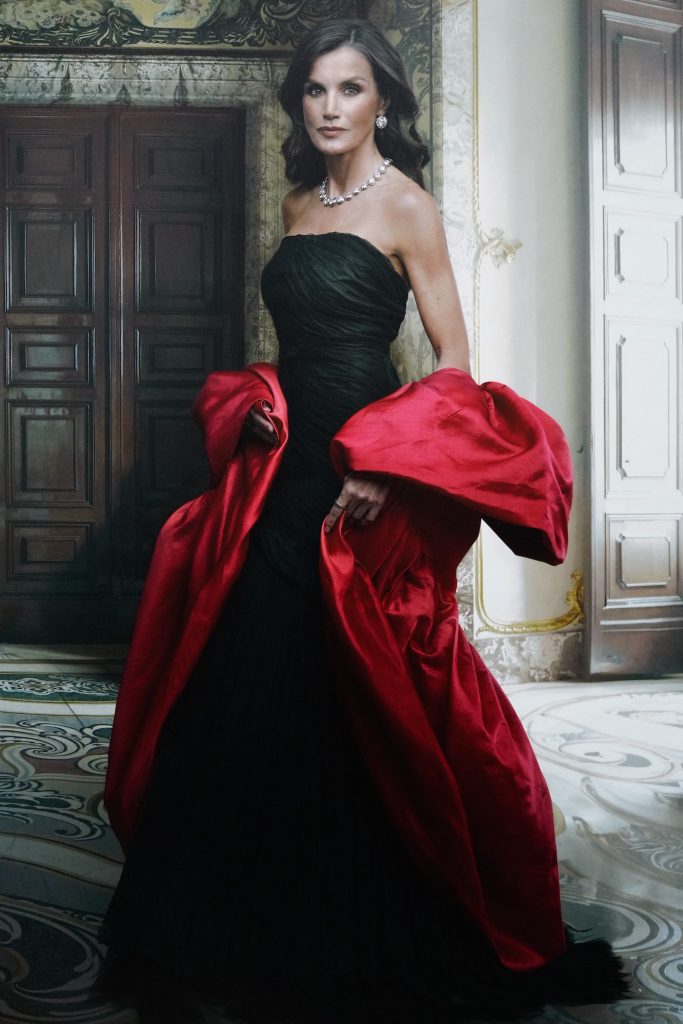 Royals Portraits By Annie Leibovitz Exhibited Madrid