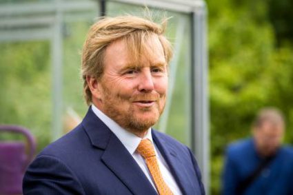 Koning Brengt Bezoek Aan Gilde Stadstuiniers