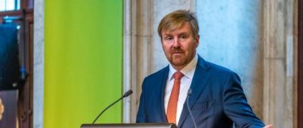 Koning Reikt Koninklijke Prijs Voor Vrije Schilderkunst 2019 Uit