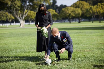 Meghan En Harry Begraafplaats L.a. Remembrance Day 1