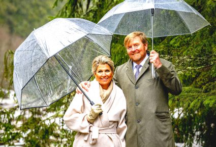 Maxima En Willem Alexander In De Regen