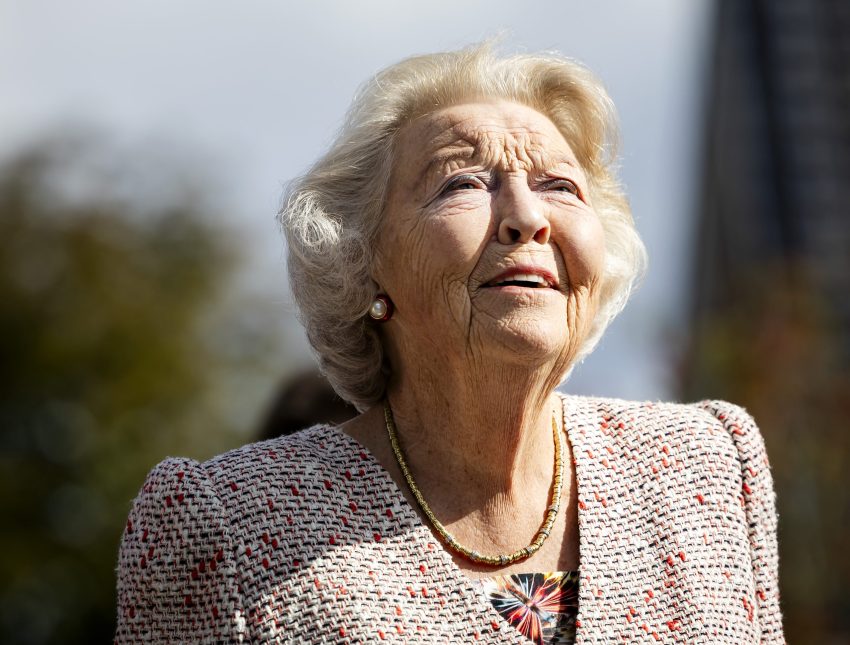 Prinses Beatrix Heropent Molen De Noordstar